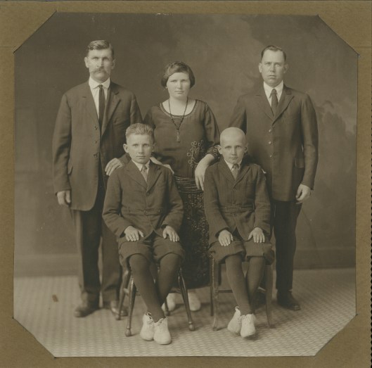 Makarauskas.family.1922