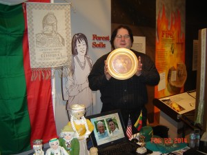 Rick Dunham with Grand Duke Vytautas inlaid wooden plate