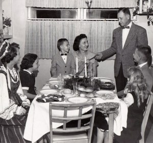 A Lithuanian dinner at the Wisnosky house, original glossy photo given to the family by the State Journal-Register.